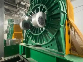 通力Mx100的马达　特大号绿豆糕　壮观！