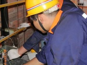 电梯困人，应该把维保工拉出去枪毙5分钟?！