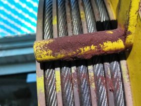 钢丝绳生锈飞粉怎么办？