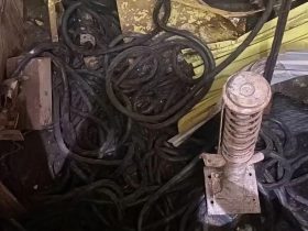 电梯补偿链断裂，直接坠落底坑！补偿链二次保护很有必要！