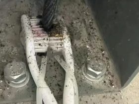 天冷了，电梯钢丝绳去油泥神器来了！