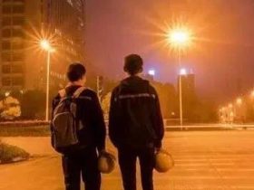 维保一台电梯，要拍16张照片！