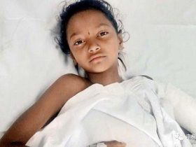 印女童误被电梯夹断手臂 冷静跑半英里回家就医