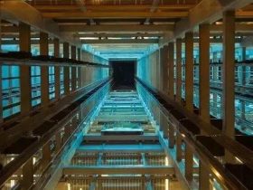 会自由落体的，那绝不是电梯