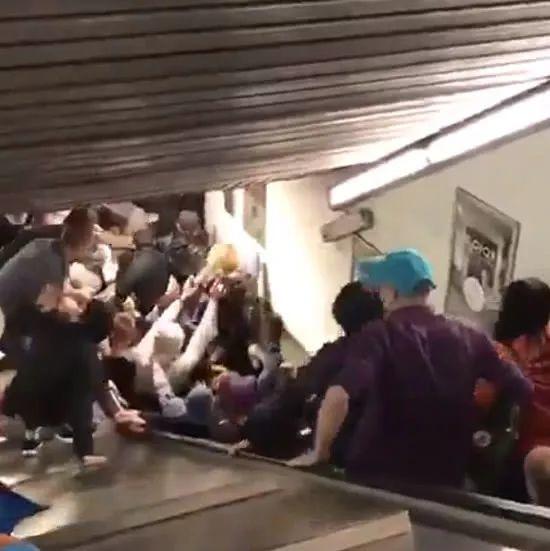 【视频】罗马地铁站电梯塌陷，24人受伤，1人截肢。-图片3