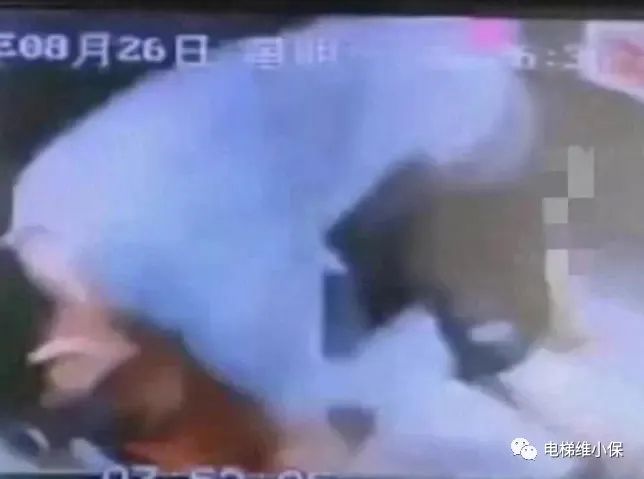 电梯下坠3人受伤，其中一人被抛起来砸地！物业承诺担责！-图片2