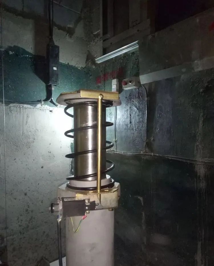 电梯如此保养,得给多少费用? 电梯如此保养,得给多少费用?